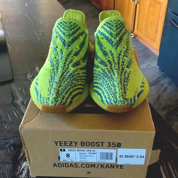 Authentic Frozen Yellow 350 Boost V2